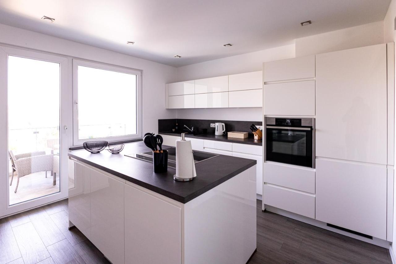 Design Apartment Zentral Fuer 6 In Andernach: Ausblick, Wifi, Kueche Экстерьер фото