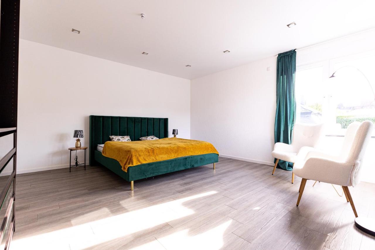 Design Apartment Zentral Fuer 6 In Andernach: Ausblick, Wifi, Kueche Экстерьер фото