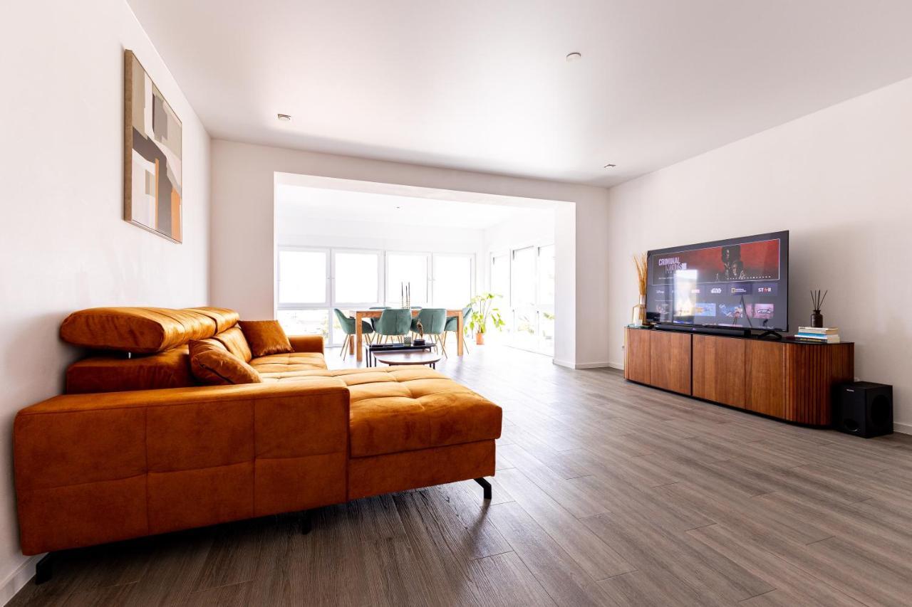 Design Apartment Zentral Fuer 6 In Andernach: Ausblick, Wifi, Kueche Экстерьер фото